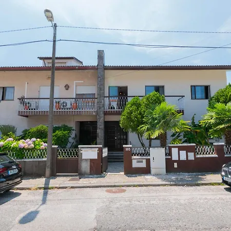7min To Uni Se-velha - Ac - Work Desk - 300mbs Wifi Guest house Coimbra